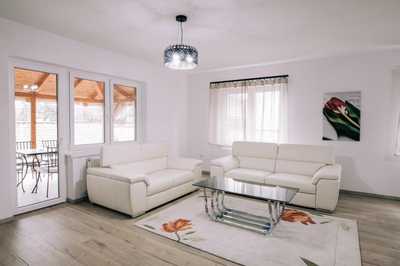 Tulip Guest House I. Palić Esterno foto